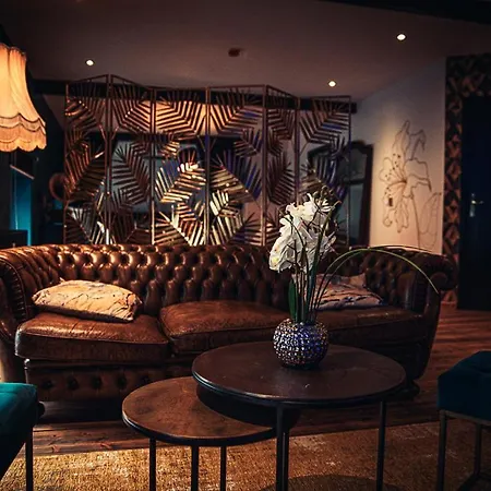 Hotell Lofts In Town Huy