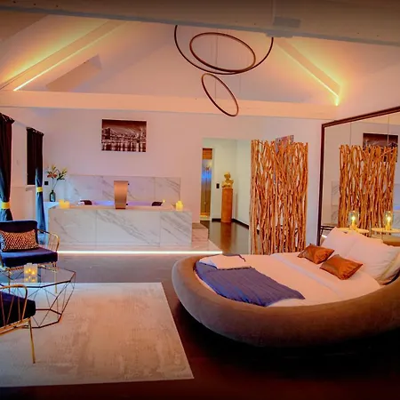 Lofts In Town Hotel