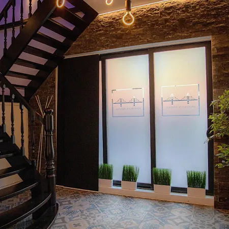 Lofts In Town Hotel *